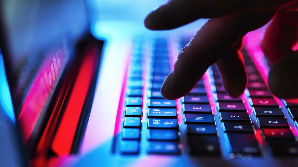US victims lost nearly $21 billion to cybercrime...