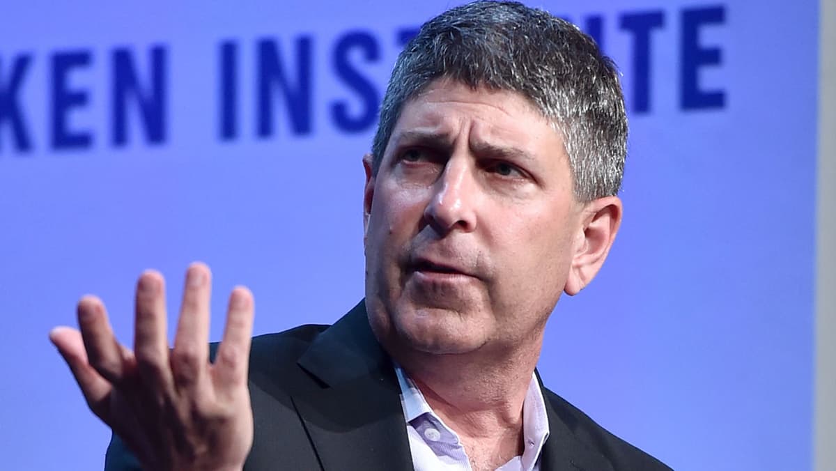 Paramount Unlikely To Replace Jeff Shell...