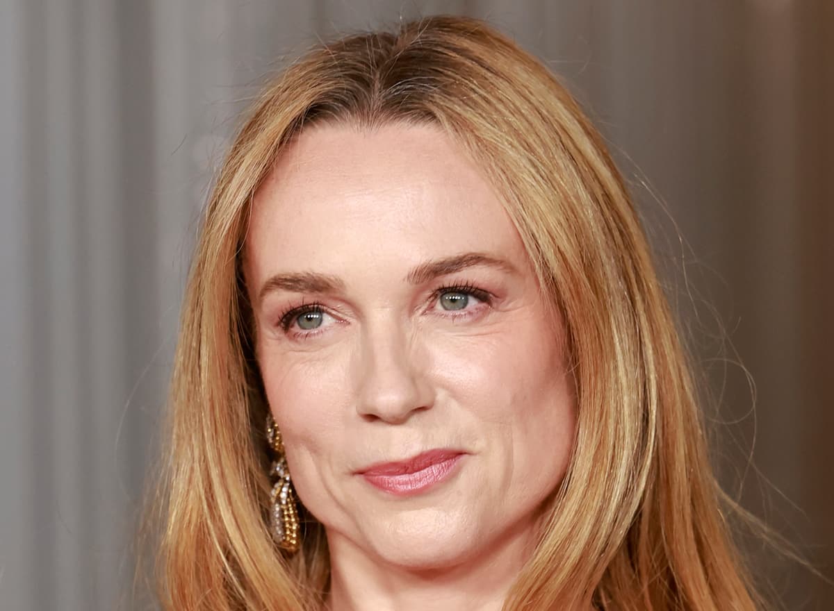 Kerry Condon Joins Maya Hawke In Netflix Drama...