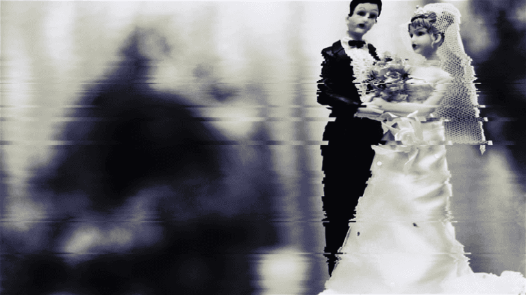 Sonya Walger on Writing a Multifaceted Novel of...