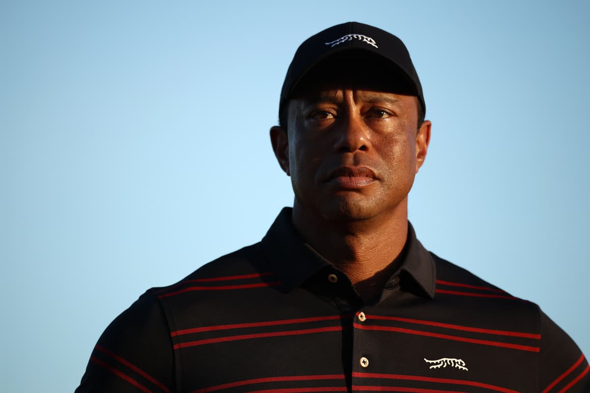 Tiger Woods Charged With DUI After Rollover Car...
