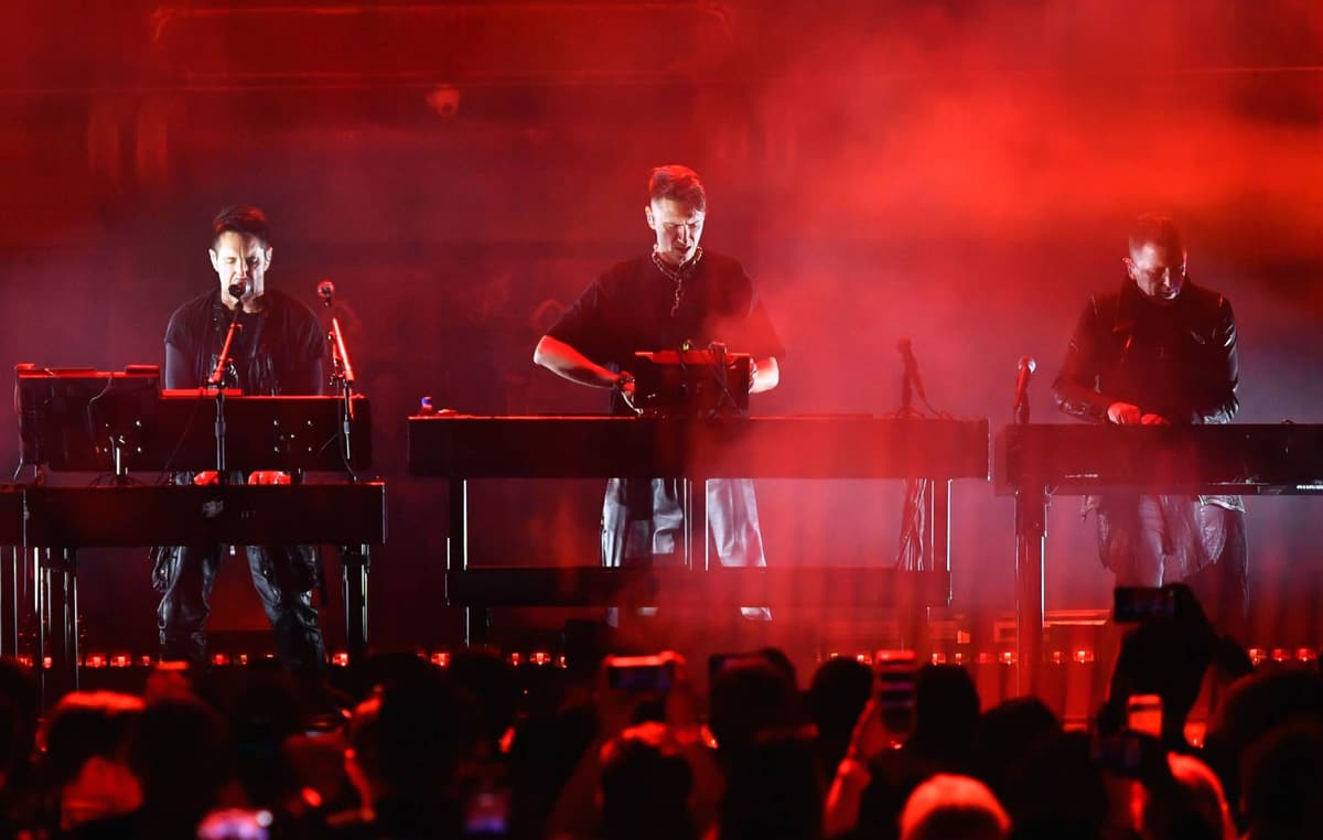 Nine Inch Nails announce new collaborative album...