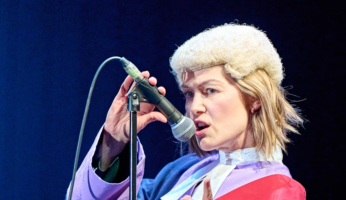 Rosamund Pike Sets Fall Broadway Debut With Suzie...