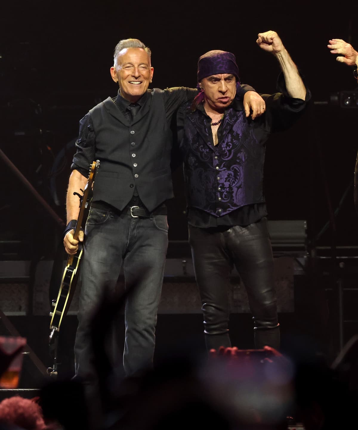 Watch Bruce Springsteen Cover “Purple Rain” in...