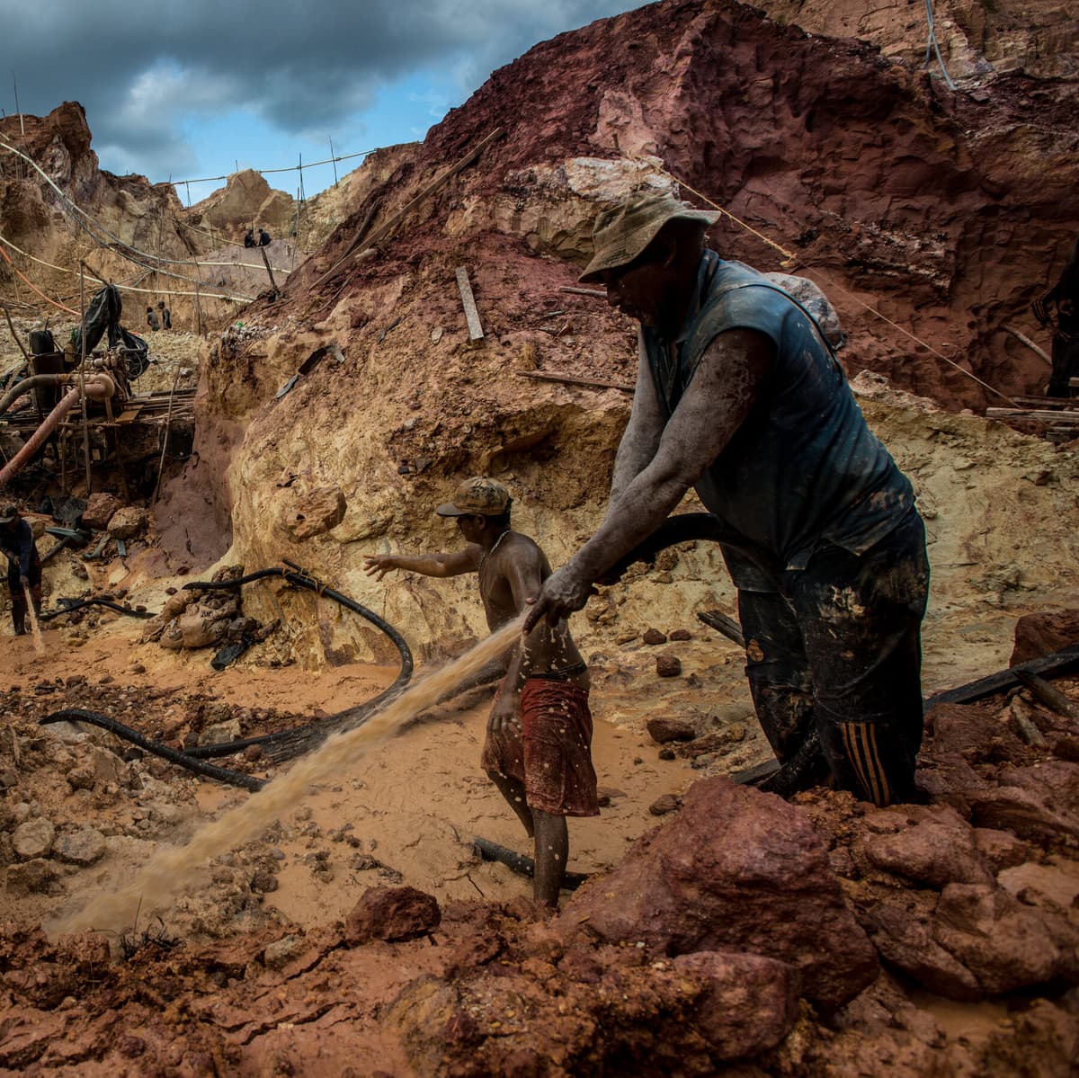 Venezuela Approves New Law to Open Mining to...