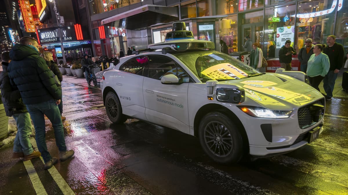 Waymo's Stopped Testing Robotaxis In New York...